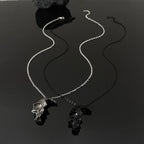 Collier demi-crâne de pirate