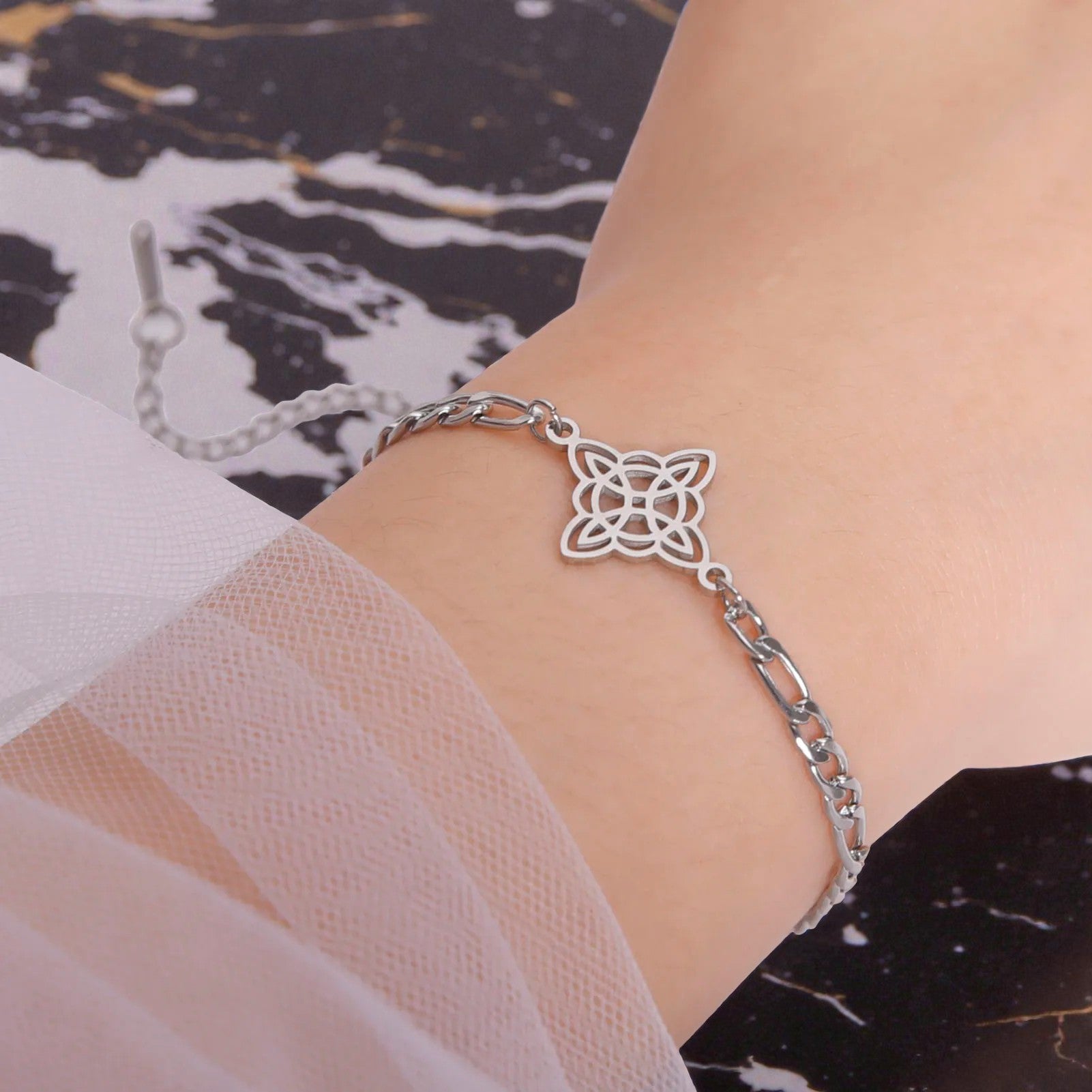 Bracelet nœuds celtics irlandais