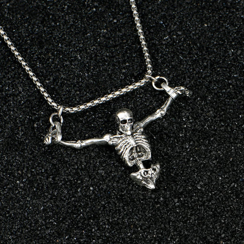 Collier squelette pirate