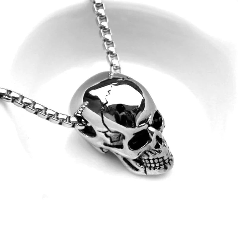 Collier "crâne de pirate"