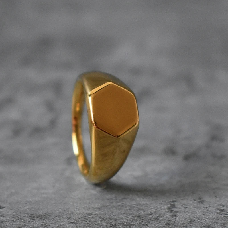 Bague subtilement inspiré du pirate