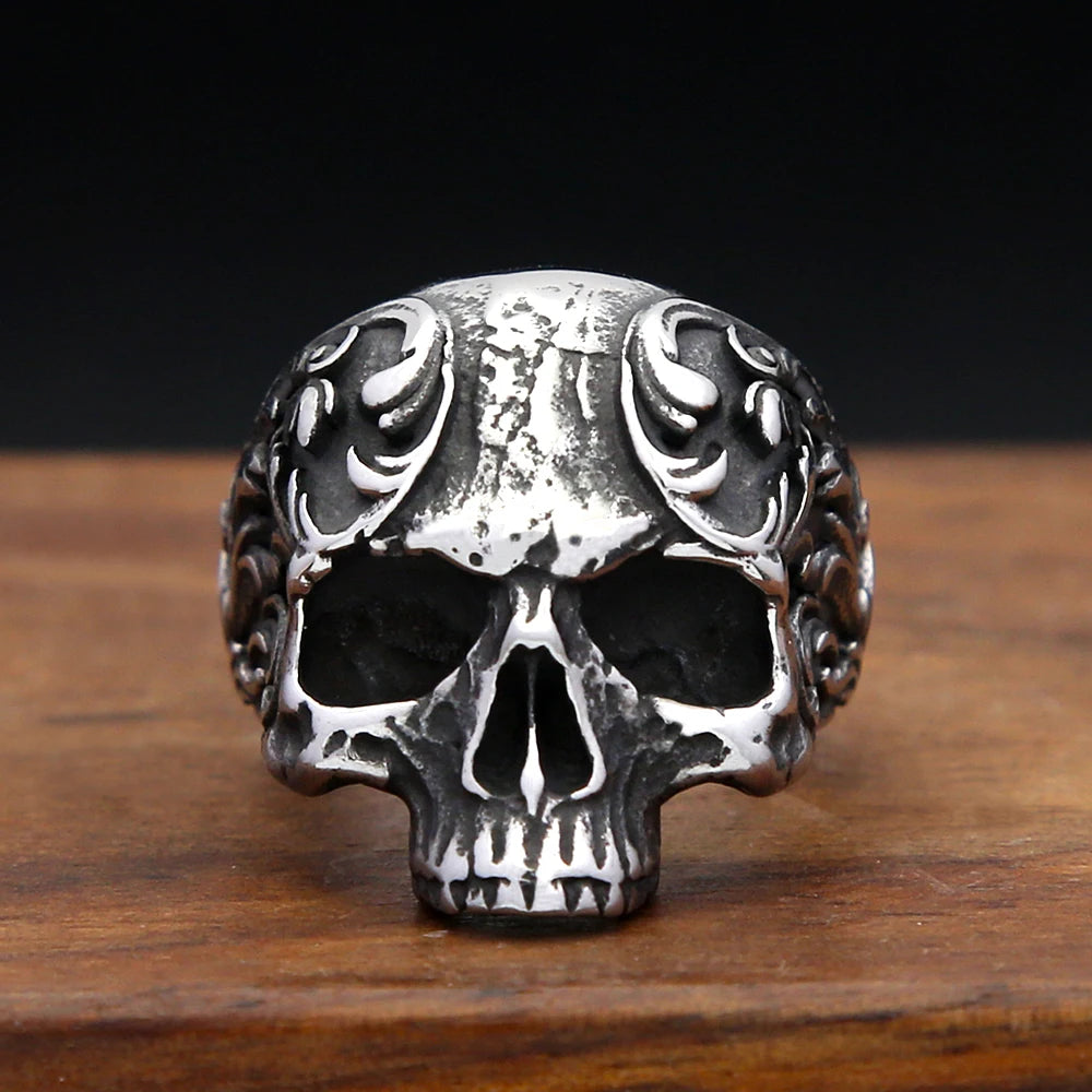 Bague "le crâne silencieux"