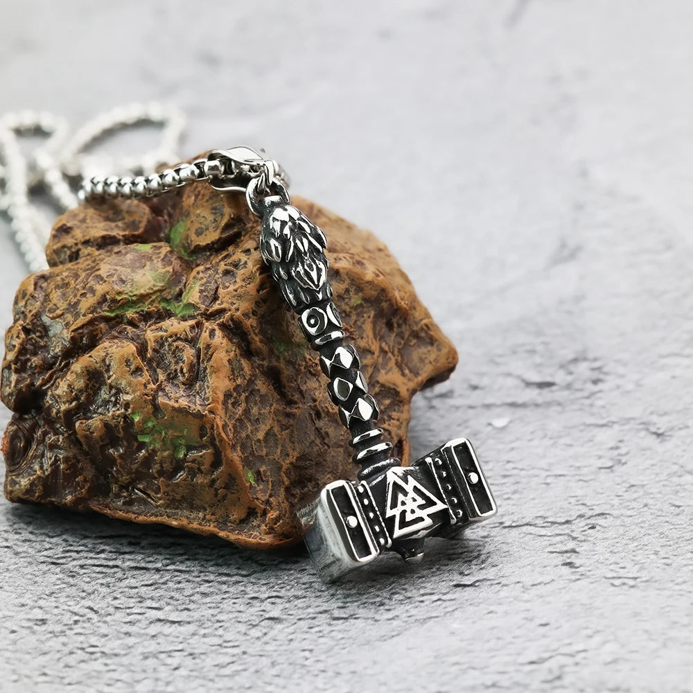 Collier "marteau Thor et Odin"