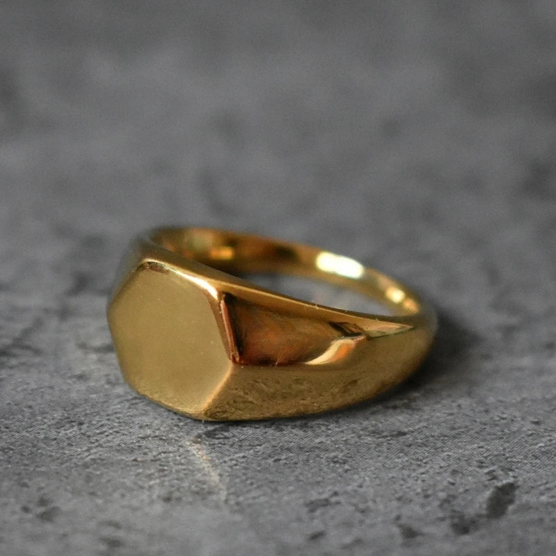 Bague subtilement inspiré du pirate