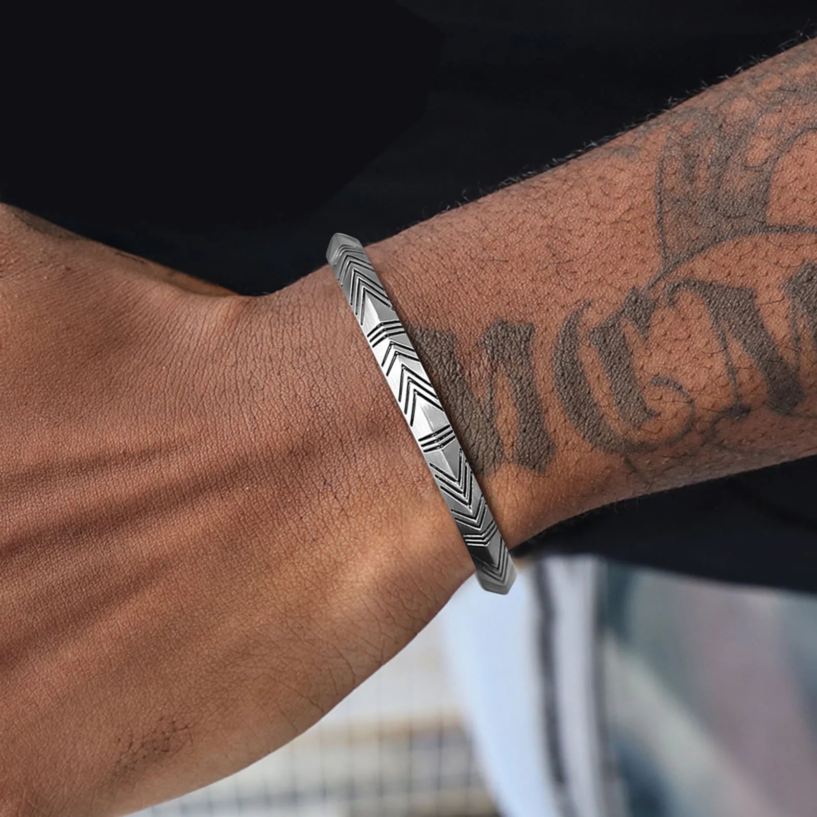 Manchette flèche tribal