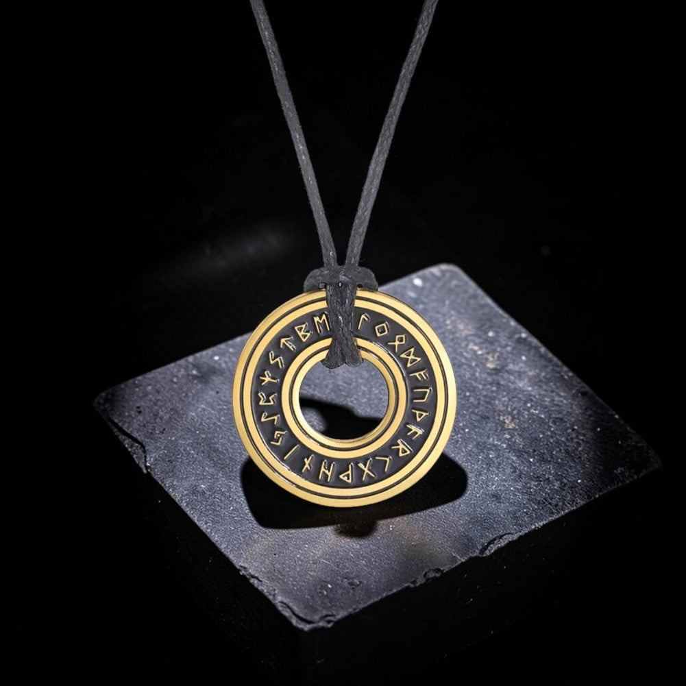 Collier "les runes ancestrales"