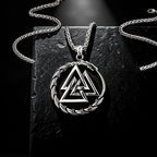 Collier "la trinité et le dragon"