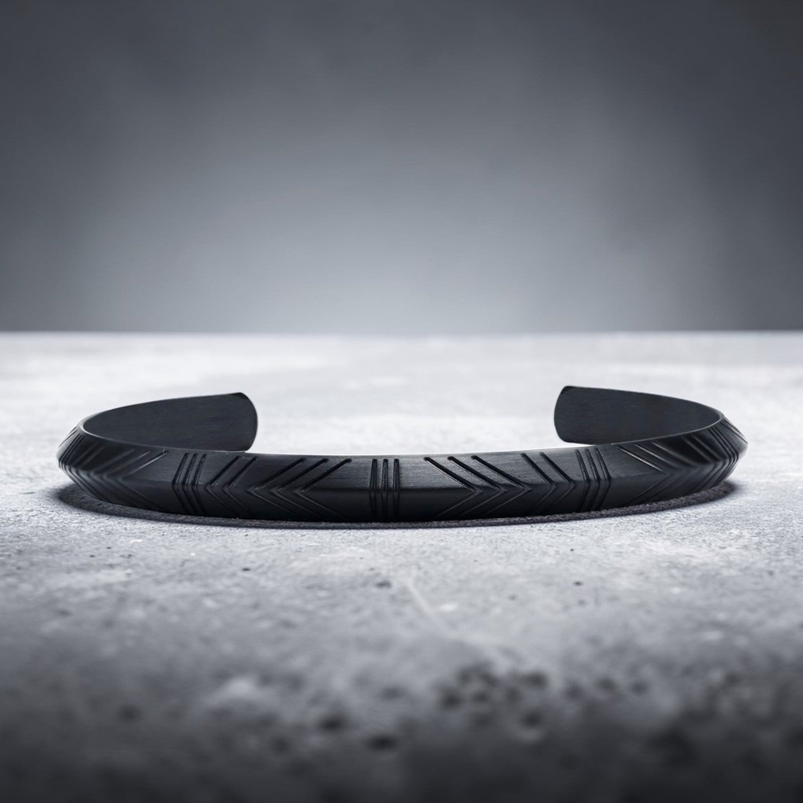 Manchette flèche tribal