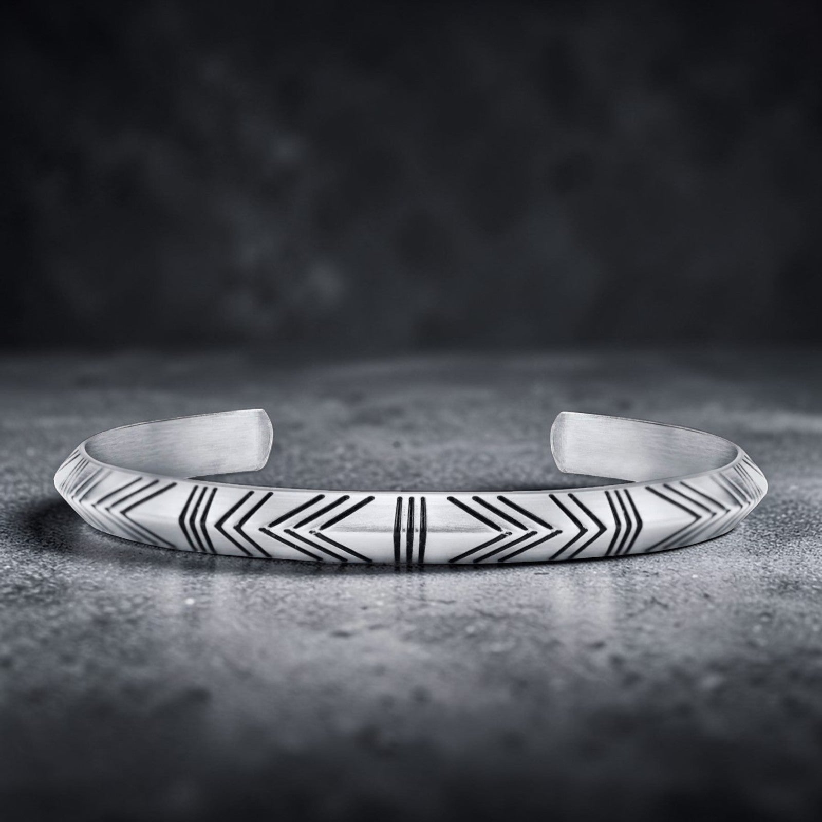 Manchette flèche tribal