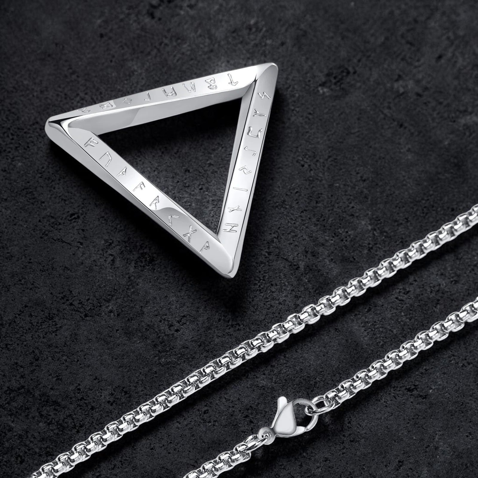 Collier "le guerrier Valknut"