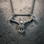 Collier squelette pirate