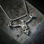Collier squelette pirate